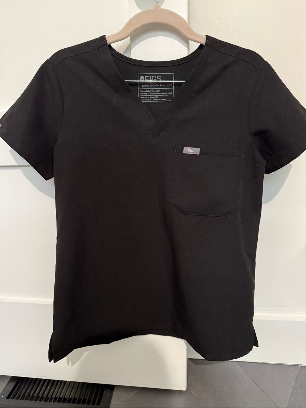 Figs Scrub Top